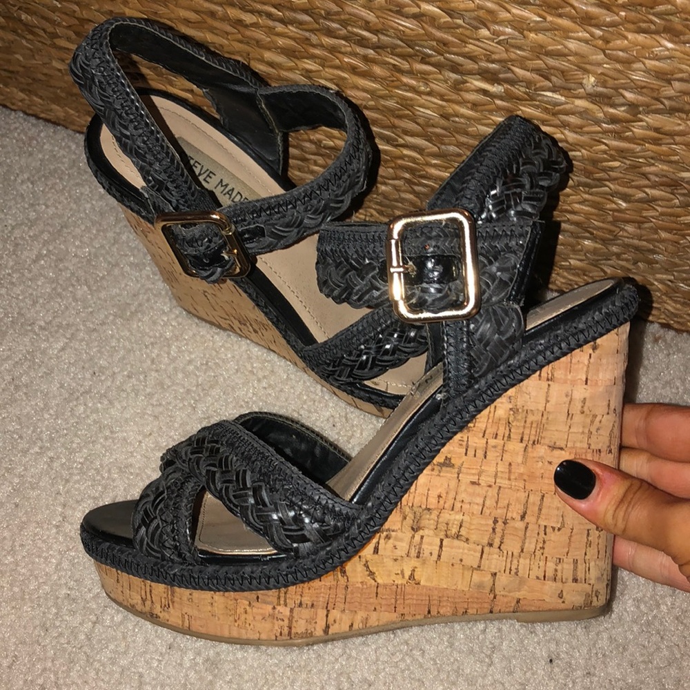 black strapped steve madden wedges